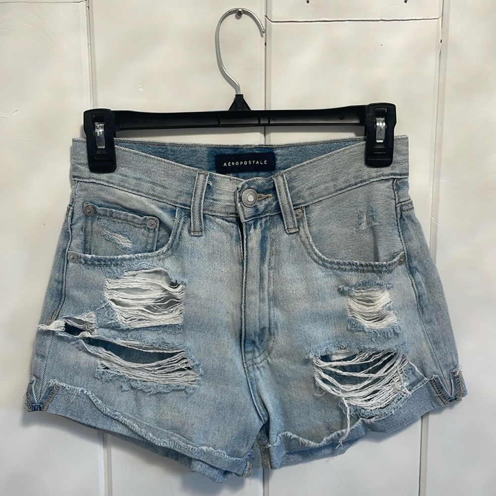 Jean ripped shorts